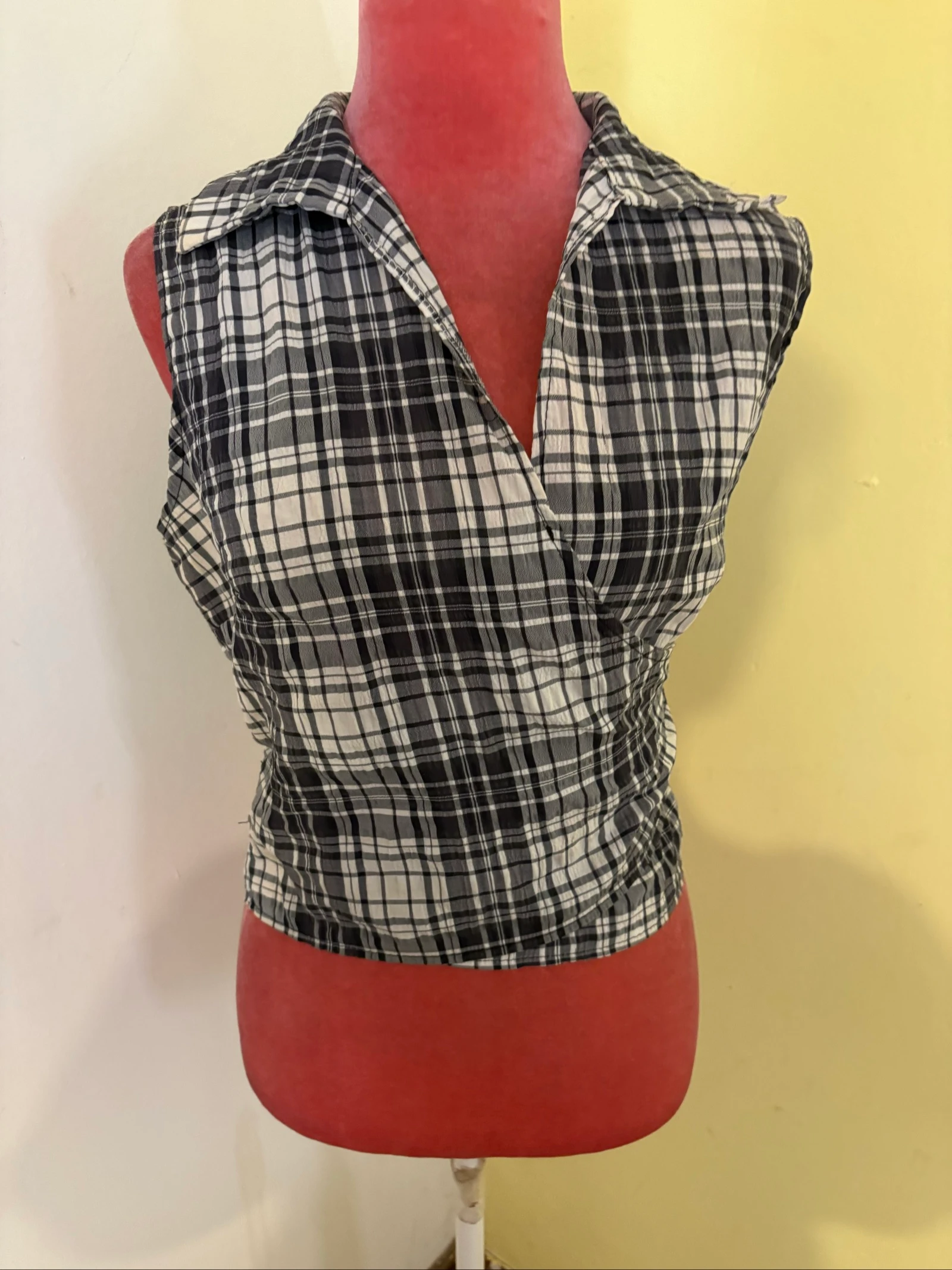 Top Xadrez Sem Mangas com Laço nas Costas  – photo 2